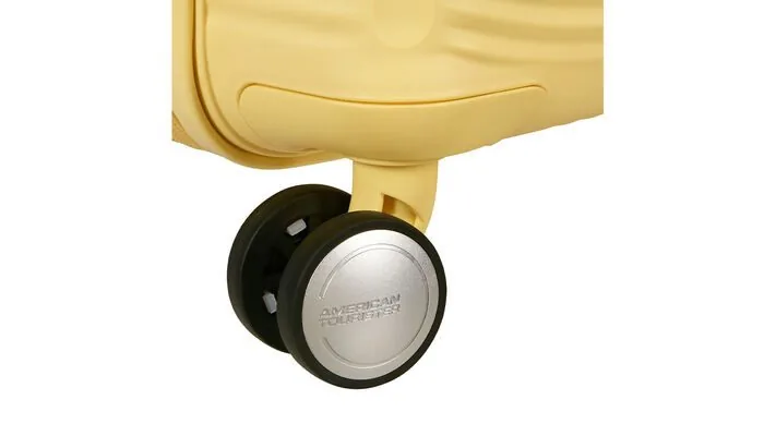 American Tourister Soundbox Чемодан дорожный 67/24 M pastel yellow